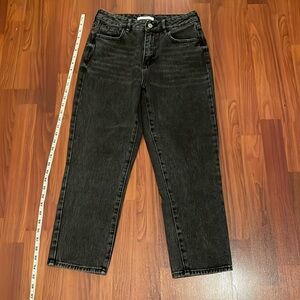 Pacsun Size 27 Small Mom Jeans. Only worn a few times. In excellent condition!